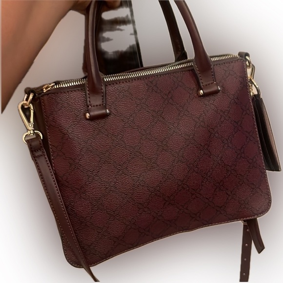 EUC Nine West handbag w/ cardholder wallet - Picture 9 of 9